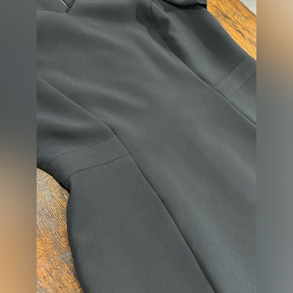 TALBOTS GORGEOUS SIMPLE SHORT SLEEVED, V-NECK FULLY LINE A-FRAME DRESS - Picture 7 of 12